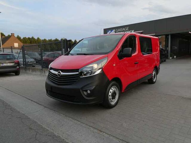 Opel Vivaro Lichte Vracht 6pl Dubbele Cabine 1.6D 95pk Trekhaak garantie (46082) in 8790 Waregem Opel Vivaro Lichte Vracht 6pl Dubbele Cabine 1.6D 95pk Trekhaak garantie (46082)