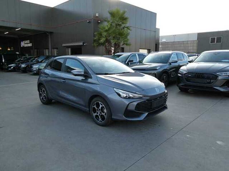 MG MG3 1.5 Hybrid+ 195pk Luxury Luxe 360 Cam BLIS ACC Leder '25 29000km (03852) in 8790 Waregem MG MG3 1.5 Hybrid+ 195pk Luxury Luxe 360 Cam BLIS ACC Leder '25 29000km (03852)