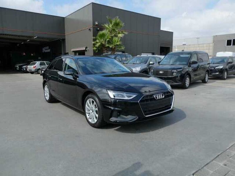Audi A4 Avant Avant 2.0 TFSi MHEV 150pk Automaat Business Luxe '22 41000km (13274) in 8790 Waregem Audi A4 Avant Avant 2.0 TFSi MHEV 150pk Automaat Business Luxe '22 41000km (13274)