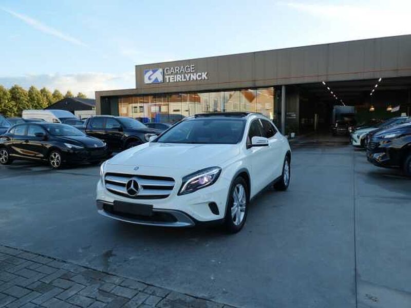 Mercedes-Benz GLA 200D 4MATIC 2.2D 136pk Automaat Business Luxe Pano BLIS Camera (46095) in 8790 Waregem Mercedes-Benz GLA 200D 4MATIC 2.2D 136pk Automaat Business Luxe Pano BLIS Camera (46095)