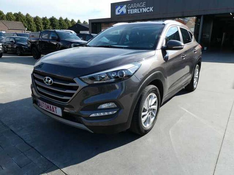 Hyundai Tucson 1.6 i benzine 177pk 4x4 Automaat Business Camera (35280) in 8790 Waregem Hyundai Tucson 1.6 i benzine 177pk 4x4 Automaat Business Camera (35280)