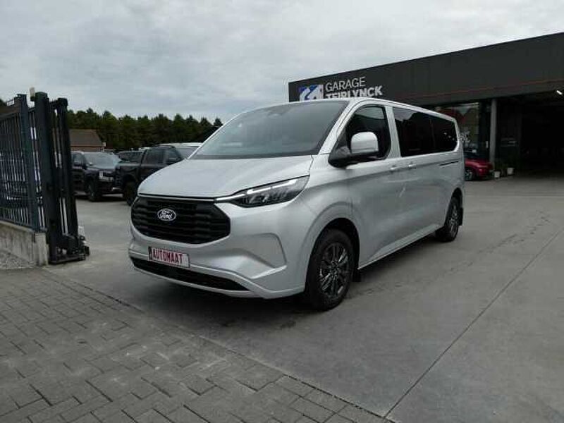 Ford Transit Custom L2 Minibus 9pl 2.5 PHEV 232pk Automaat Limited BLIS ACC 360° KLEP Trekhaak in 8790 Waregem Ford Transit Custom L2 Minibus 9pl 2.5 PHEV 232pk Automaat Limited BLIS ACC 360° KLEP Trekhaak