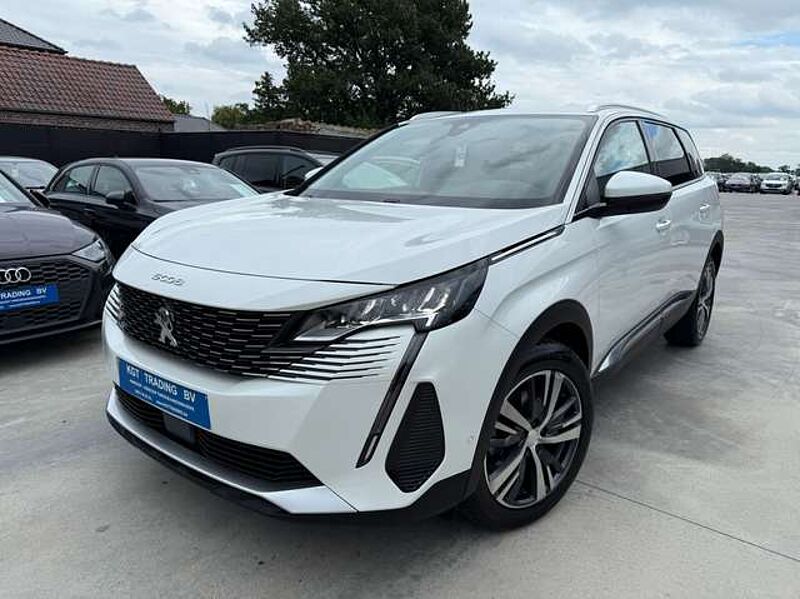 Peugeot 5008 1.2i 130PK FACELIFT NAVI LEDER CAMERA FULL LED PDC