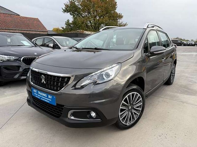 Peugeot 2008 1.2i PURETECH 83PK NAVIGATIE CARPLAY BLUETOOTH A/C in 9400 Voorde-Ninove Peugeot 2008 1.2i PURETECH 83PK NAVIGATIE CARPLAY BLUETOOTH A/C
