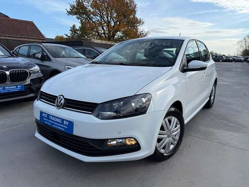 Volkswagen Polo 1.0i 75PK 5-DEURS BLUETOOTH PDC V+A AIRCO CARPASS in 9400 Voorde-Ninove Volkswagen Polo 1.0i 75PK 5-DEURS BLUETOOTH PDC V+A AIRCO CARPASS