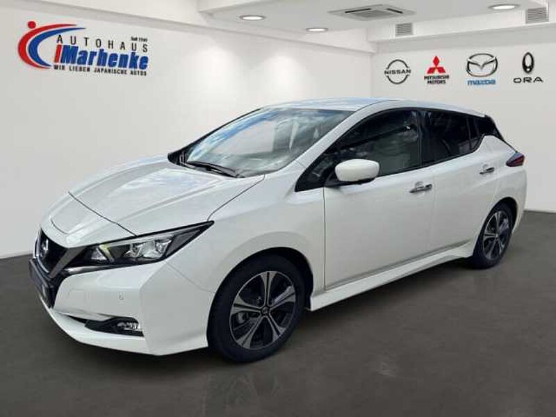 Nissan Leaf 40 kWh N-Connecta CCS Laden möglich * in 29227 Celle Nissan Leaf 40 kWh N-Connecta CCS Laden möglich *