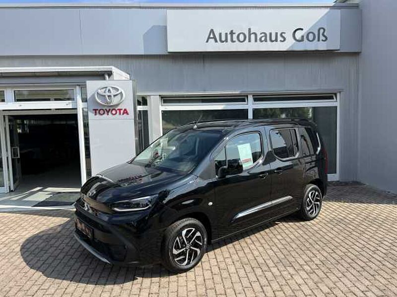 Toyota Proace City Verso 1.2 Turbo L1 Team Deutschland