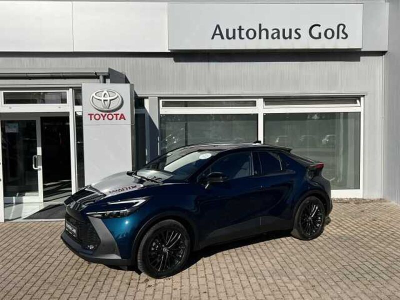 Toyota C-HR Plug-in Hybrid - Team Deutschland