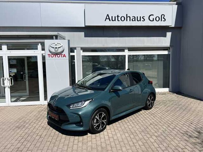 Toyota Yaris Hybrid Teamplayer