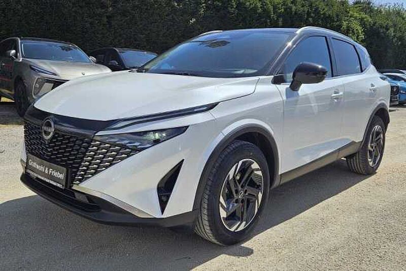 Nissan Qashqai 1.3 DIG-T Xtronic N-Connecta Winter Komf