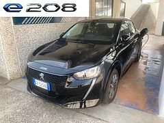 Foto Peugeot 208 Allure motore elettrico 136 CV