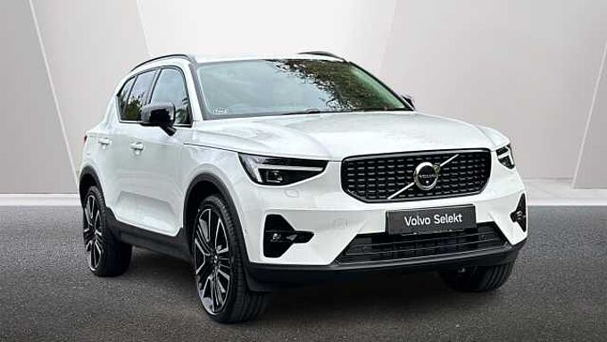Volvo XC40 Ultra, B3 Mild hybrid, Petrol, Dark (Panoramic Sunroof)