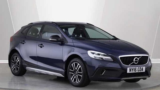 Volvo V40 Cross Country D2 Manual (Winter Pack, Heated Seats, City Safety, Bluetooth,)