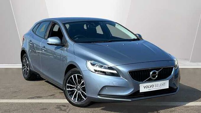 Volvo V40 D2 Momentum Manual (Winter Pack, Front Park Assist, 1 Owner)