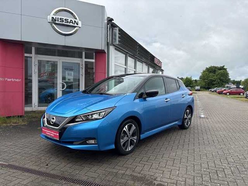 Nissan LEAF (ZE1) MY21 N-CONNECTA Winterpaket LED