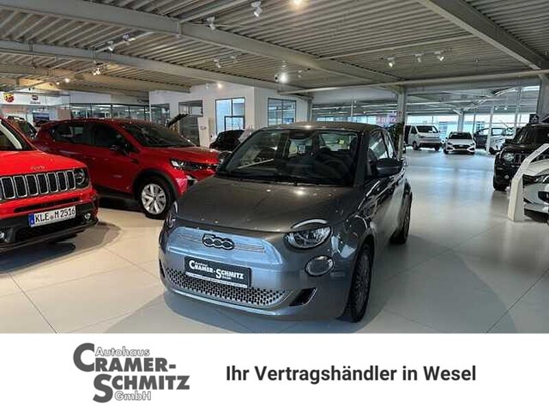 Fiat 500 Elektro 500e Icon in 46485 Wesel Fiat 500 Elektro 500e Icon