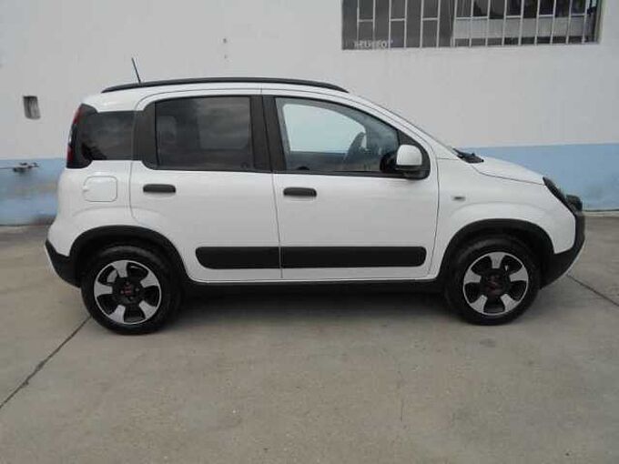 Fiat Panda Cross ° 10 Fly Hybrid in 10041 Carignano Fiat Panda Cross ° 10 Fly Hybrid
