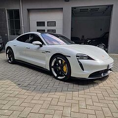 Foto Porsche Taycan Turbo S 761cv -PDCC-SEDILI VENTILATI-IVA ESPOSTA