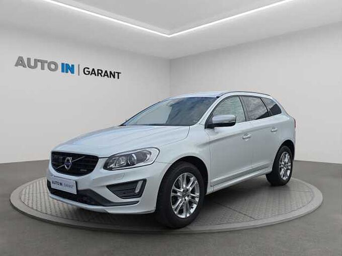 Volvo XC60 R Design 2.4 D4 AWD 133kW, Serv. kniha