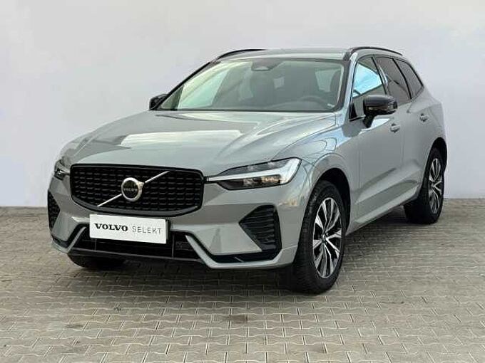 Volvo XC60 Plus, B4 AWD mild hybrid, Nafta, Dark