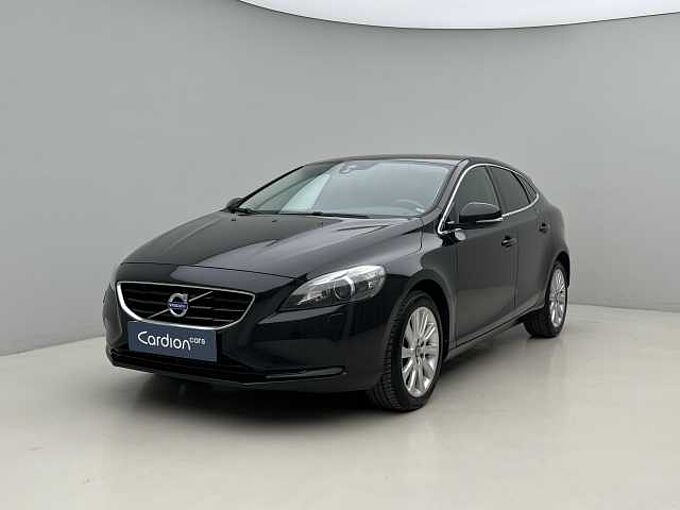 Volvo V40 D2 MOMENTUM