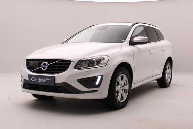 Volvo XC60 D3 MOMENTUM AUT REZERVACE