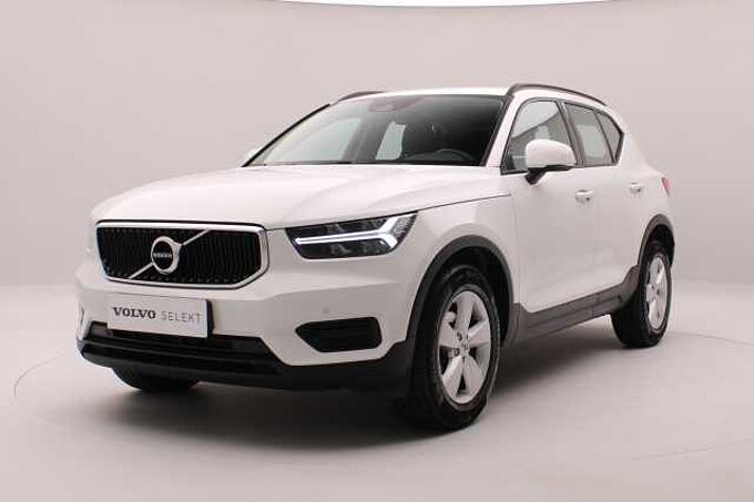 Volvo XC40 T2 MOMENTUM CORE AUT CZ