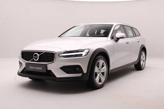 Volvo V60 CC B4 AWD MOMENTUM AUT