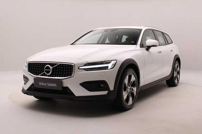 Volvo V60 CC D4 AWD MOMENTUM AUT CZ
