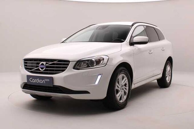 Volvo XC60 D5 AWD MOMENTUM CZ