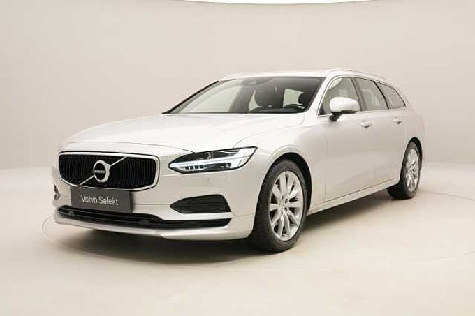 Volvo V90 D4 MOMENTUM AUT