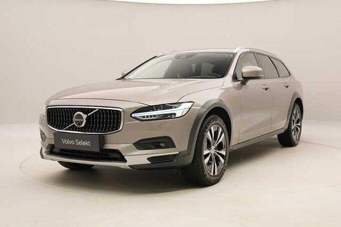 Volvo V90 CC B4 AWD MOMENTUM REZERVACE