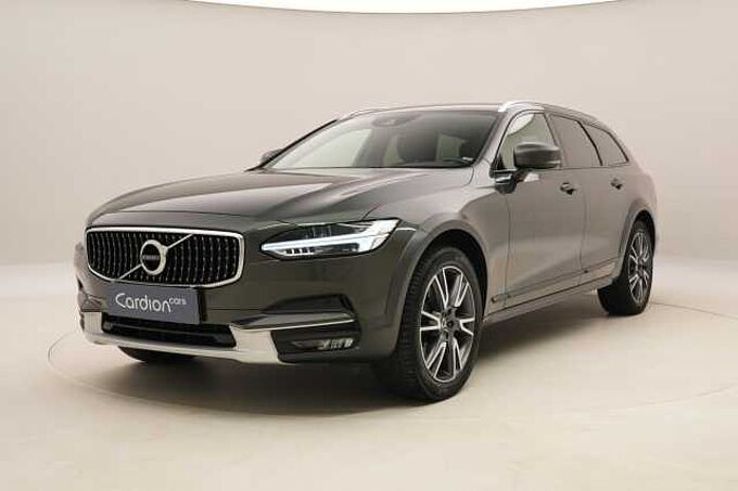 Volvo V90 CC D5 AWD MOMENTUM AUT CZ