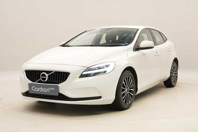 Volvo V40 T2 MOMENTUM AUT