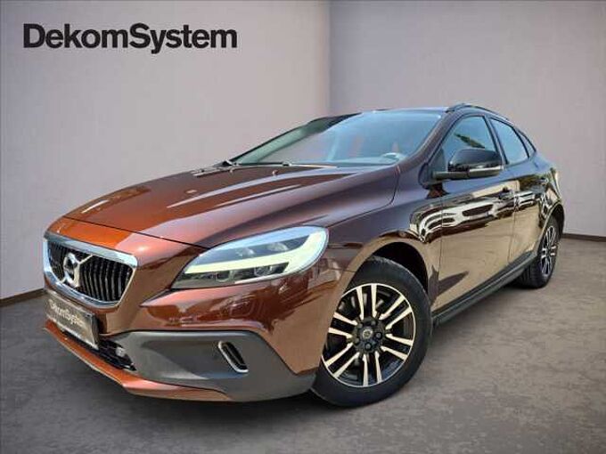 Volvo V40 2,0 D3 Cross Country