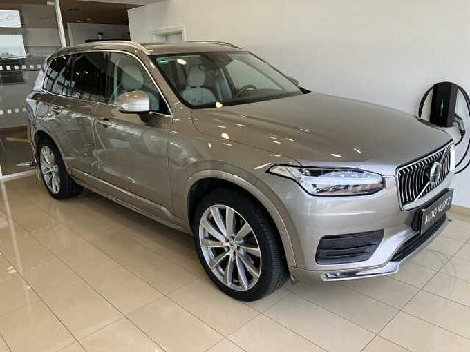Volvo XC90 B5 AWD Momentum AT8