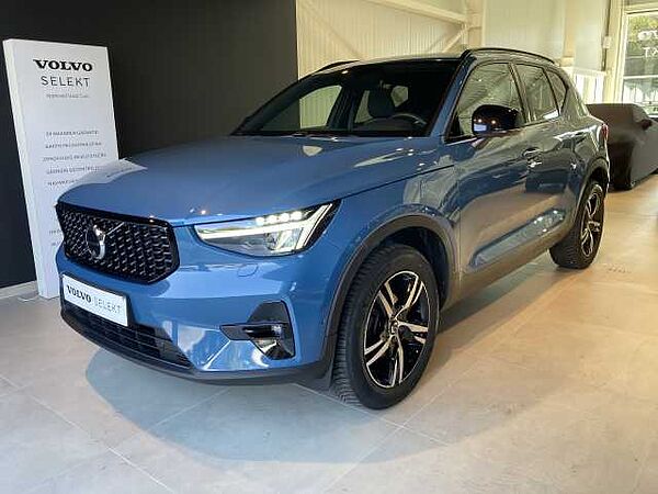 Volvo XC40 Plus, T2 , Benzine, Dark