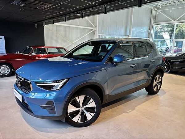 Volvo XC40 Core, B3 mild hybrid, Benzine