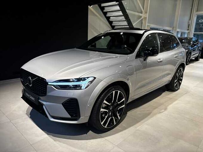 Volvo XC60 Recharge Ultimate, T6 AWD Plug-in hybrid, Elektrisch/benzine, Dark in 9120 BEVEREN WAAS Volvo XC60 Recharge Ultimate, T6 AWD Plug-in hybrid, Elektrisch/benzine, Dark