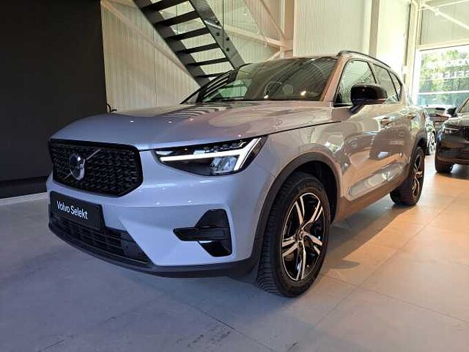 Volvo XC40 B3 AUT Mild-Hybride Plus Dark