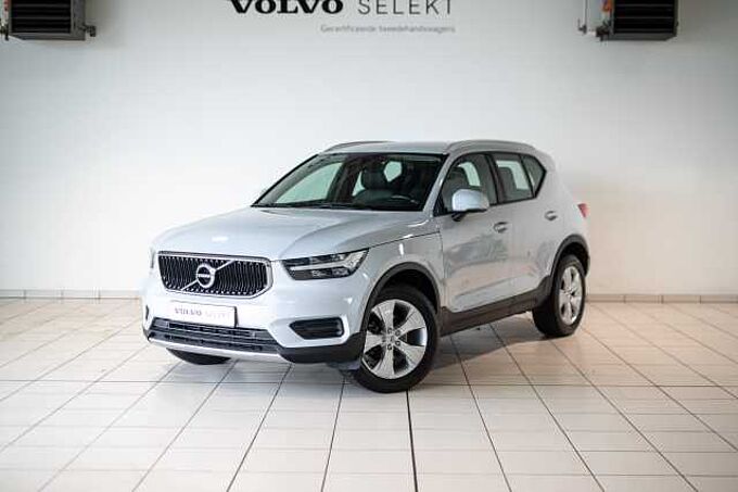 Volvo XC40 T3 Momentum Pro