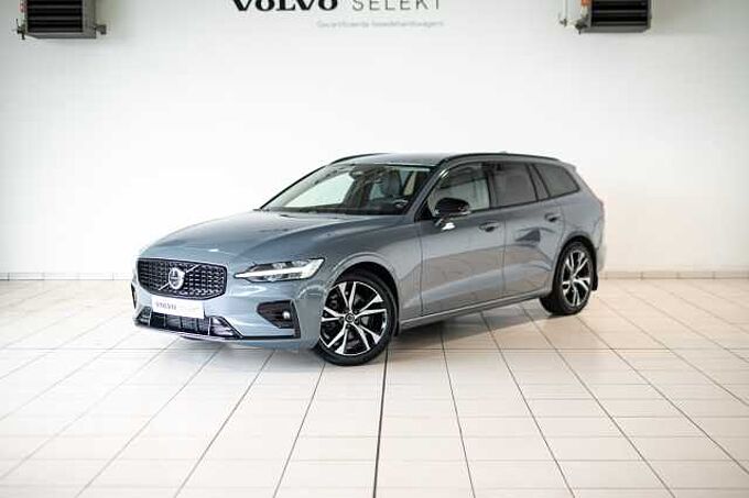 Volvo V60 II B4 mild hybrid Plus Dark