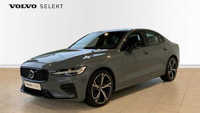 Volvo S60 Plus, B3 mild hybrid, Benzine, Dark + Navi + Pano + Harman Kardon + ...