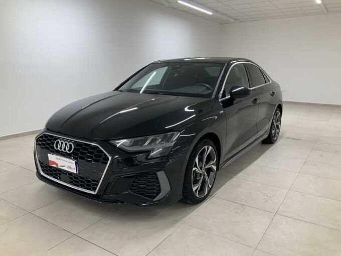 Audi A3 4ª serie Sedan 30 TFSI S line edition