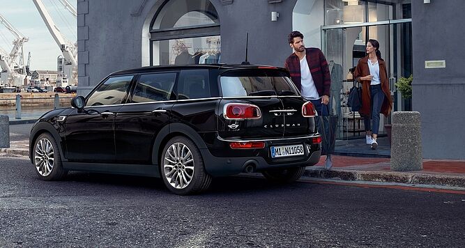 DER MINI ONE BLACKYARD CLUBMAN.