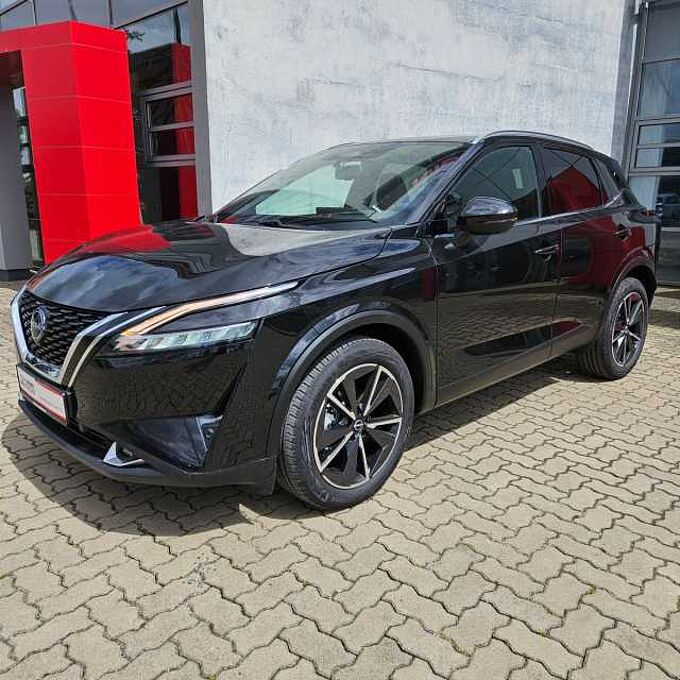 Nissan Qashqai Tekna+ 1.3 DIG-T MHEV 158PS,GlassDach