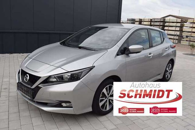 Nissan Leaf 40kwh Acenta AVM/Winter