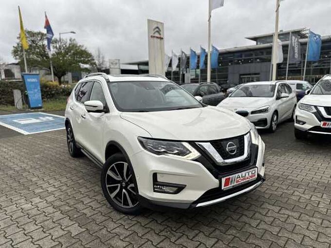 Nissan X-Trail 1.6 dCi Xtronic Tekna / II.HAND / AHK / PANO/