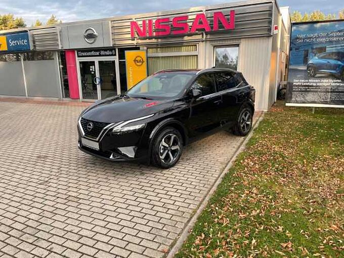 Nissan Qashqai 1.3 DIG-T MHEV 140PS N-Connecta Tech