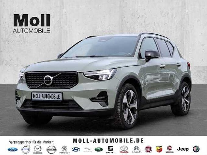 Volvo XC40 Plus Dark 2WD B3 EU6d Navi digitales Cockpit Memory Sitze Soundsystem HarmanKard